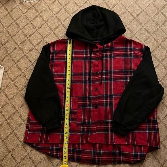 Plaid button down Shacket w black sweatshirt sleeves and hood NWOT L - Picture 4 of 11